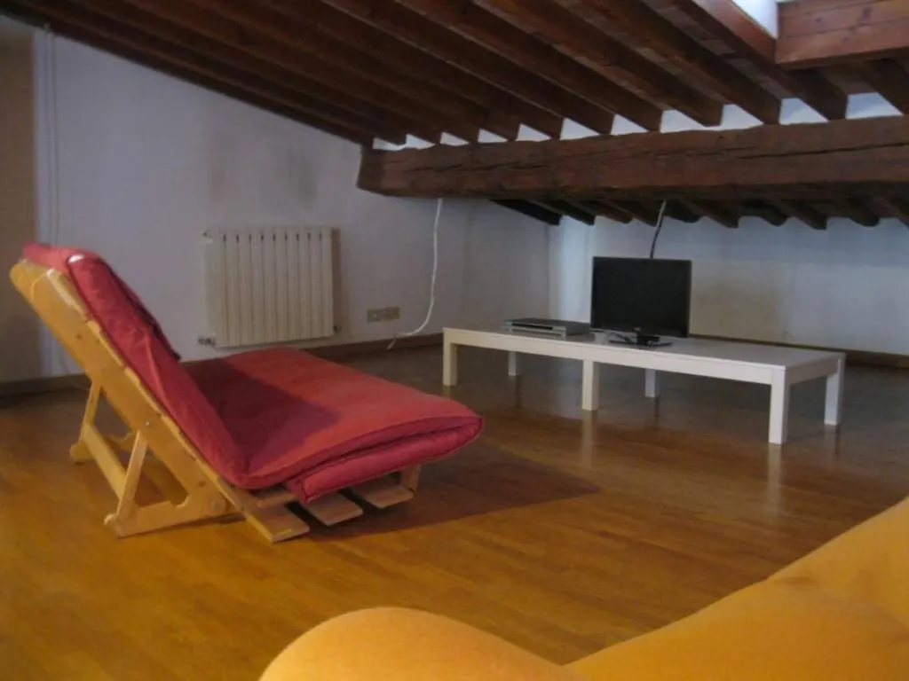 La Mansarda Apartment Lucca Italy